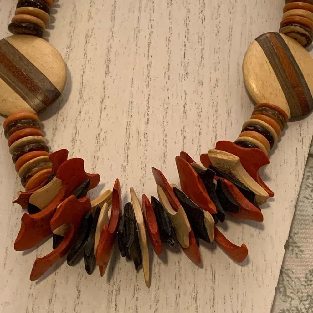 Wooden Beaded Necklace 27” - Picture 2 of 4